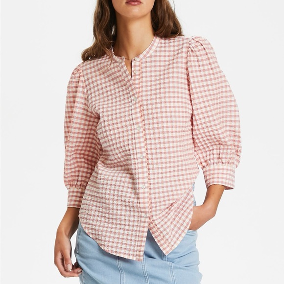 NWT Soaked in Luxury button up - Picture 2 of 6